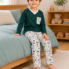 Pijama longo para meninos em algodão, com gola v — Verde escuro e branco - coqueiros — foto B