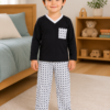 Pijama longo para meninos em algodão, com gola v — Preto e branco - geométrico — foto A