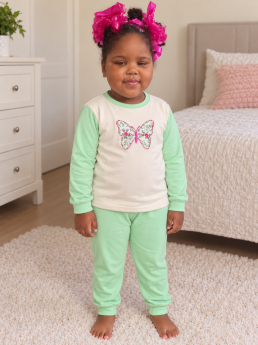 Pijama longo para meninas, Creme e verde menta - borboleta estampada, vista A